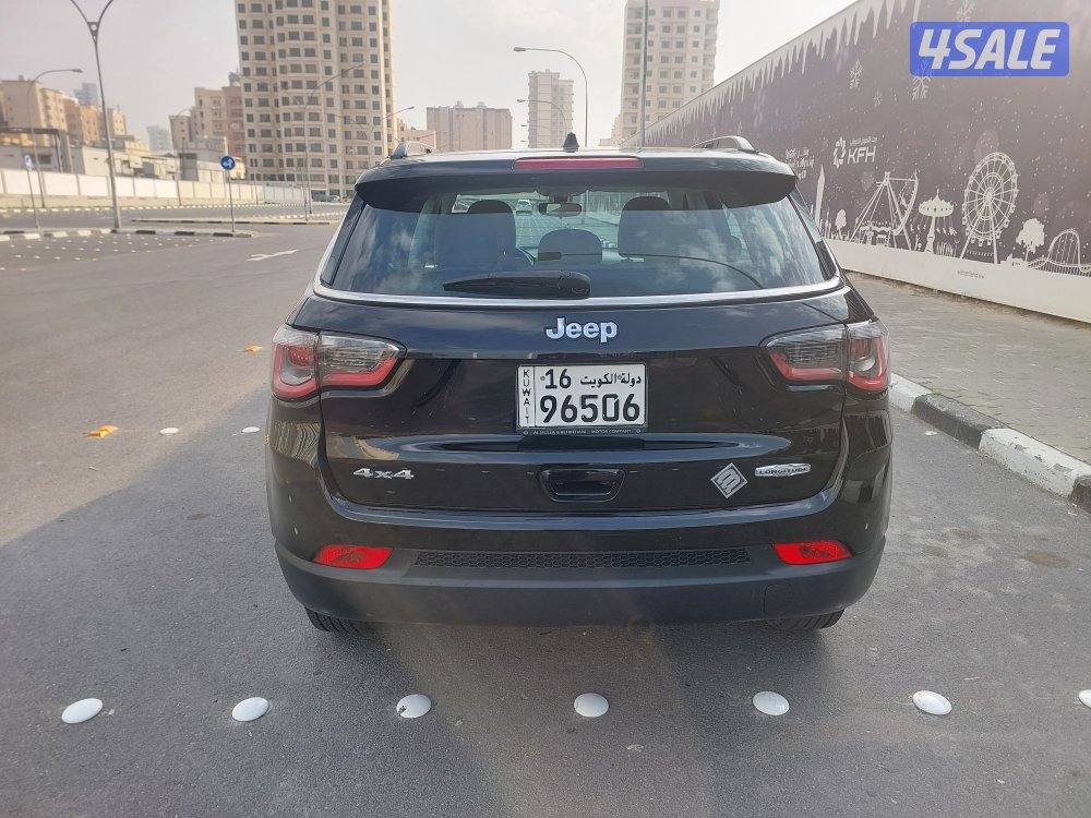 Jeep compass . 20196