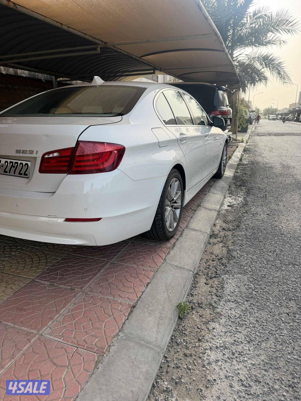 للبيع بي ام دبليو 523 i3