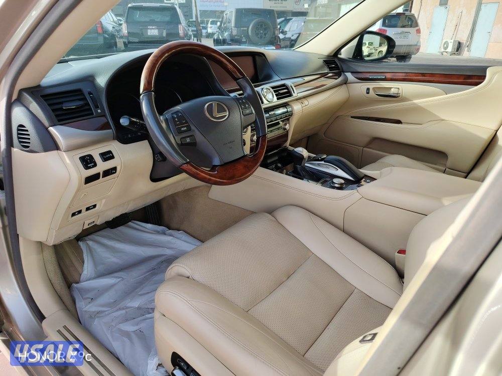 لكزس LS460 شورت4