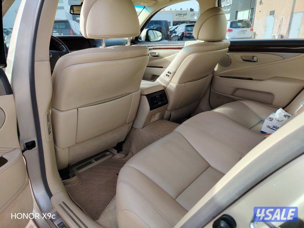 لكزس LS460 شورت5