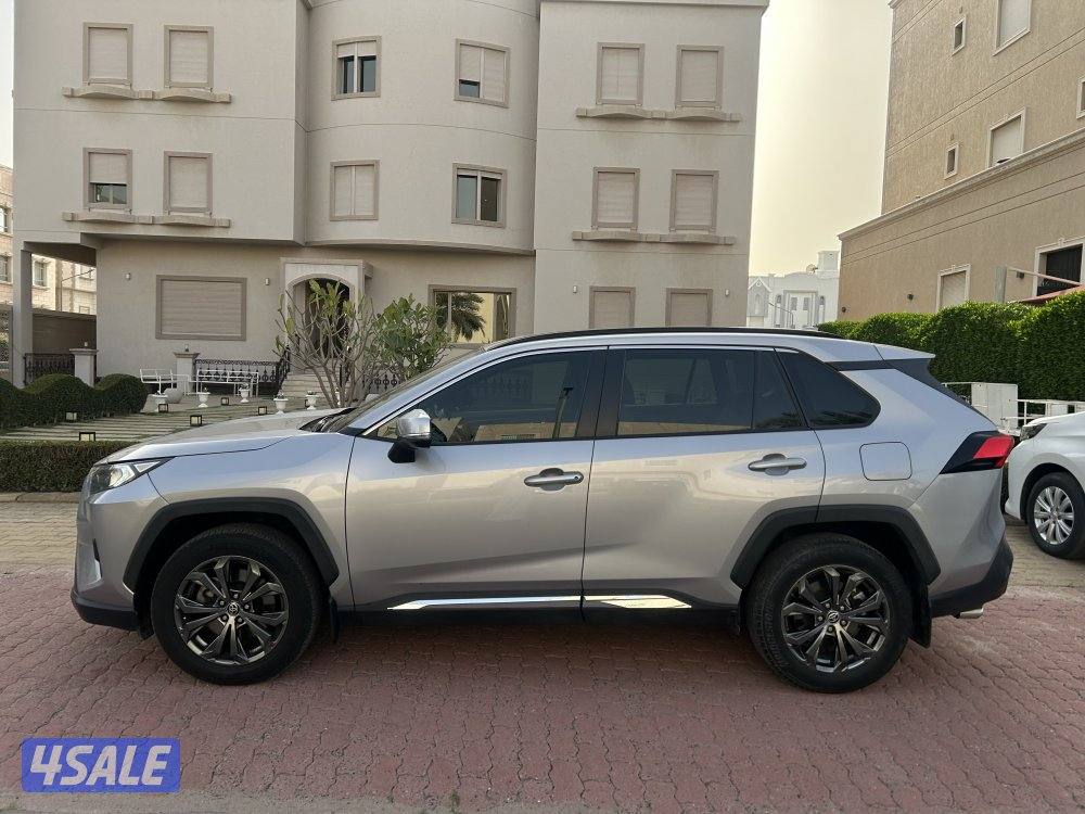 للبيع تويوتا راف 41