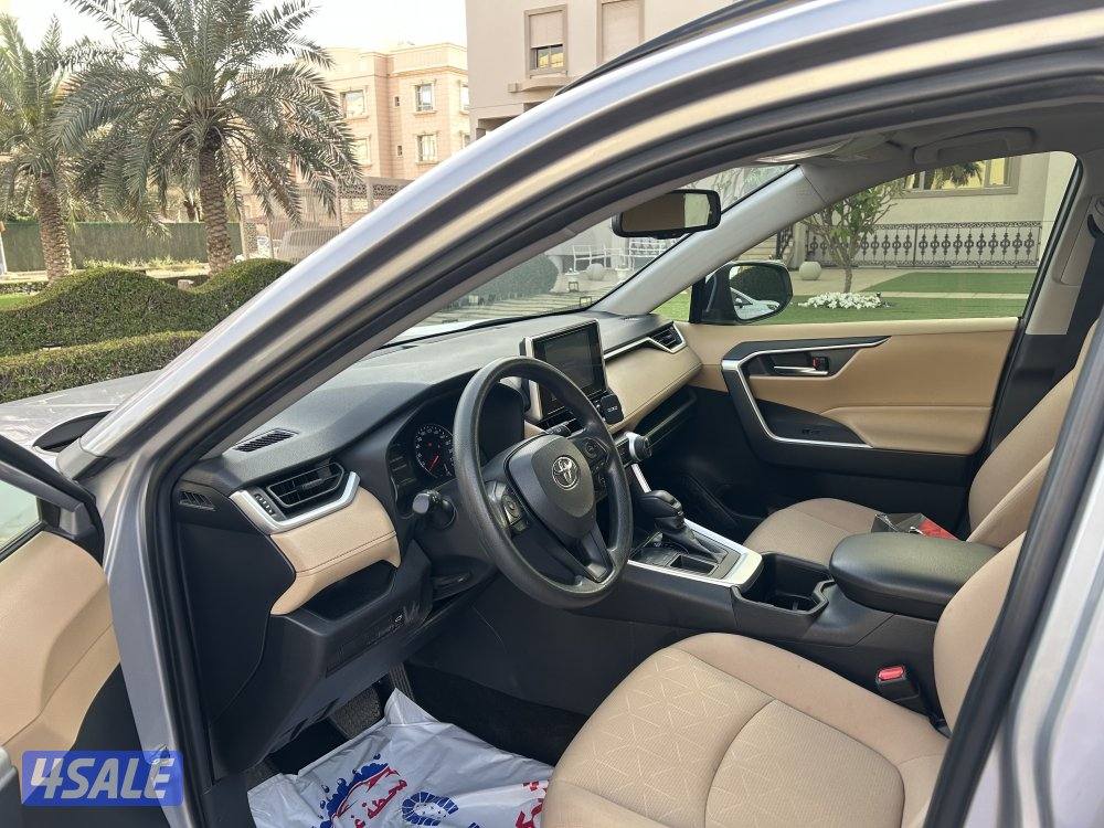 للبيع تويوتا راف 45