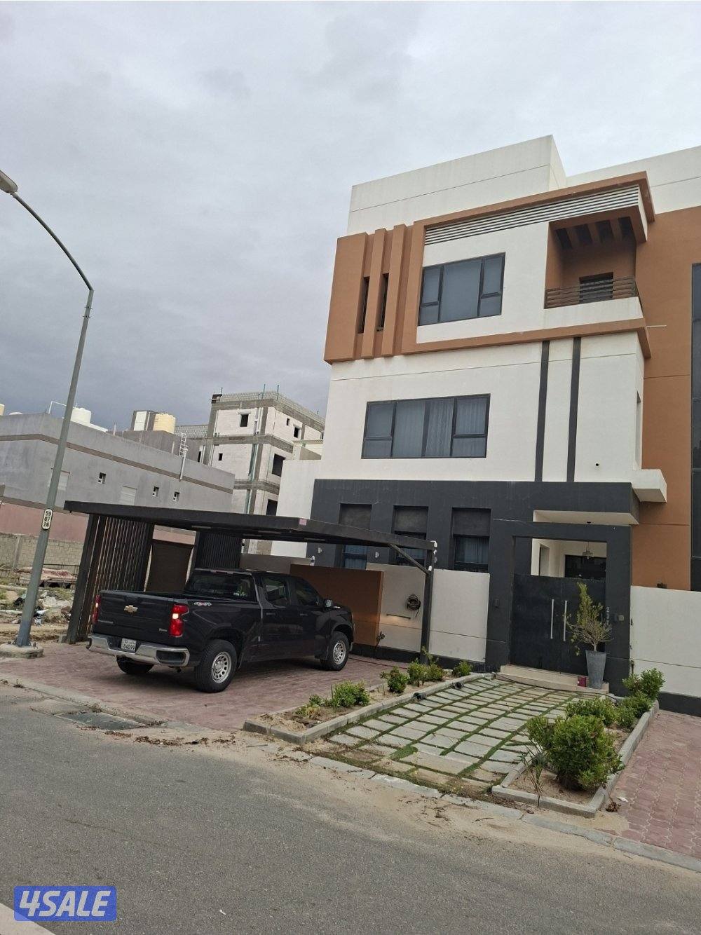 للايجار قسيمة بمدينة صباح الأحمد السكنية قطاع E4 السكني للجادين فقط1