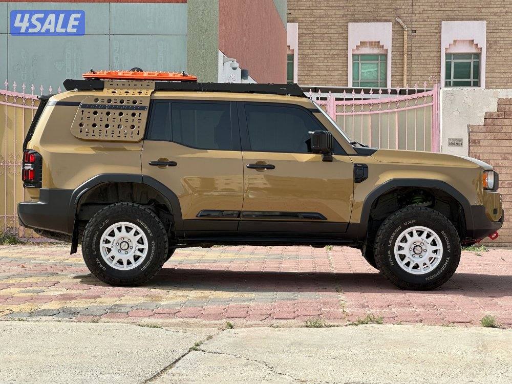 برادو WX First Edition موديل 2024 ماشي 39 الف تحت الكفالة صبغ الوكالة4