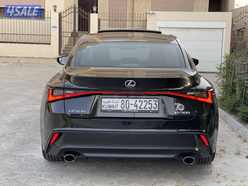 لكزس is300 صبغ الوكاله تحت الكفاله موديل 20244