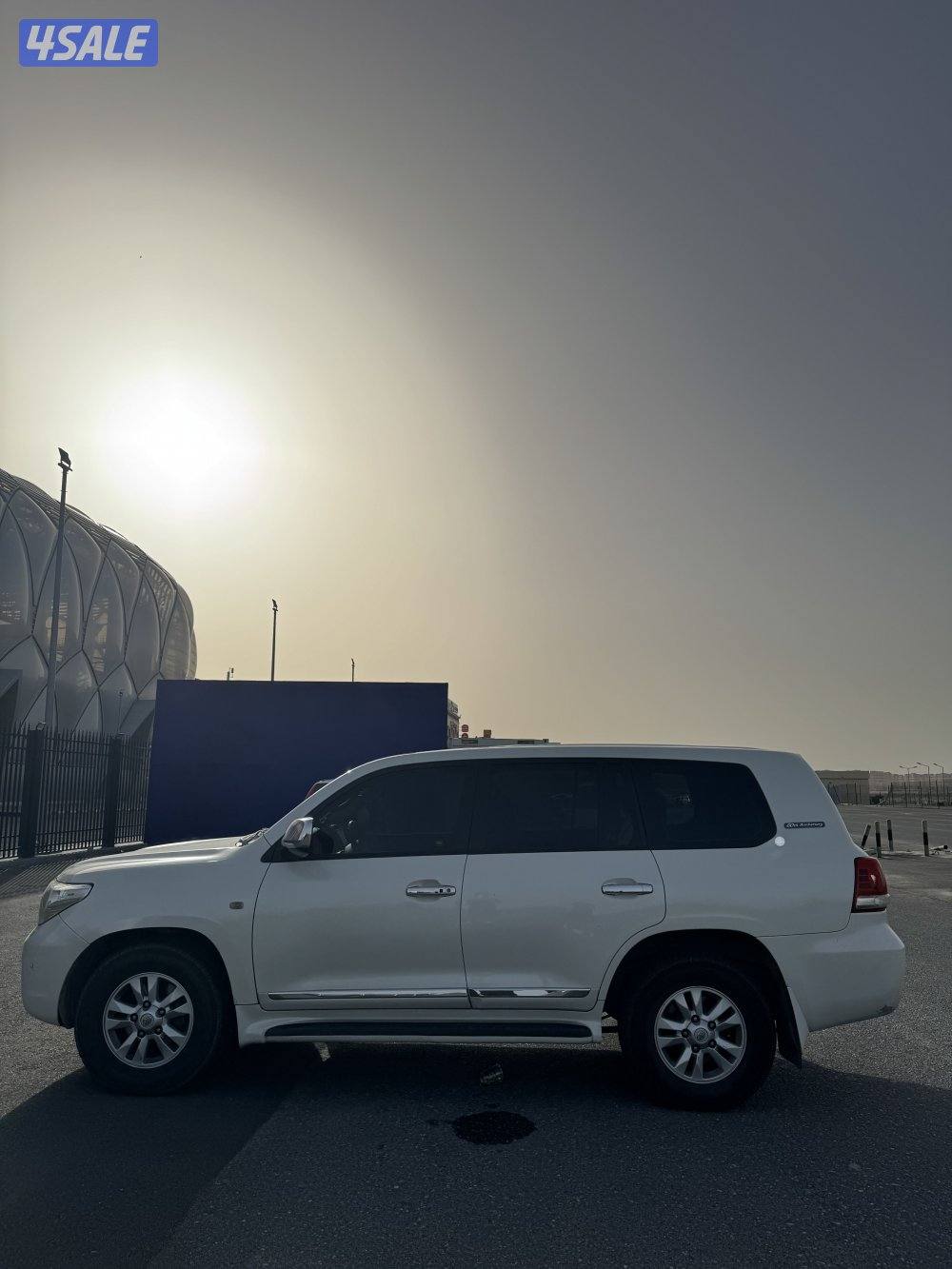 لاند كروزر موديل 2011 GXR3