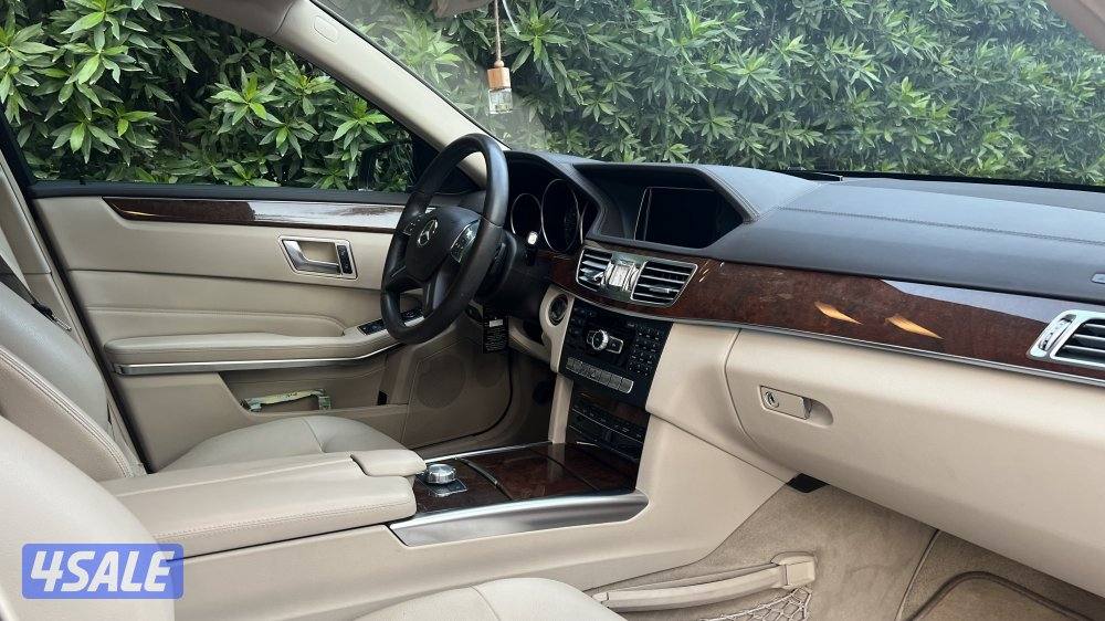 للبيع مرسيدس 2014 مخزن ماشي 49 الف فقط بحالة الوكالة2