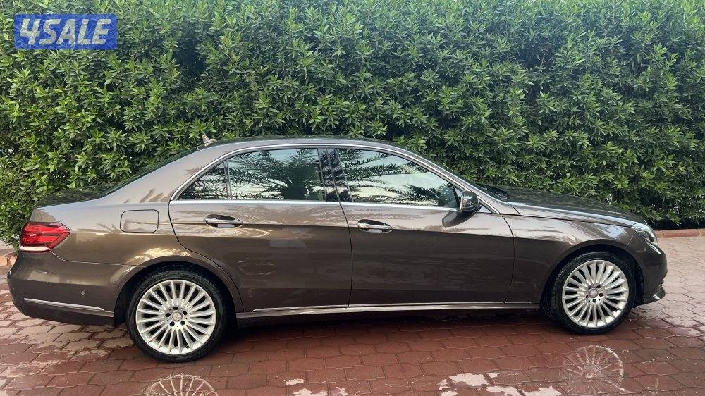 للبيع مرسيدس 2014 مخزن ماشي 49 الف فقط بحالة الوكالة1