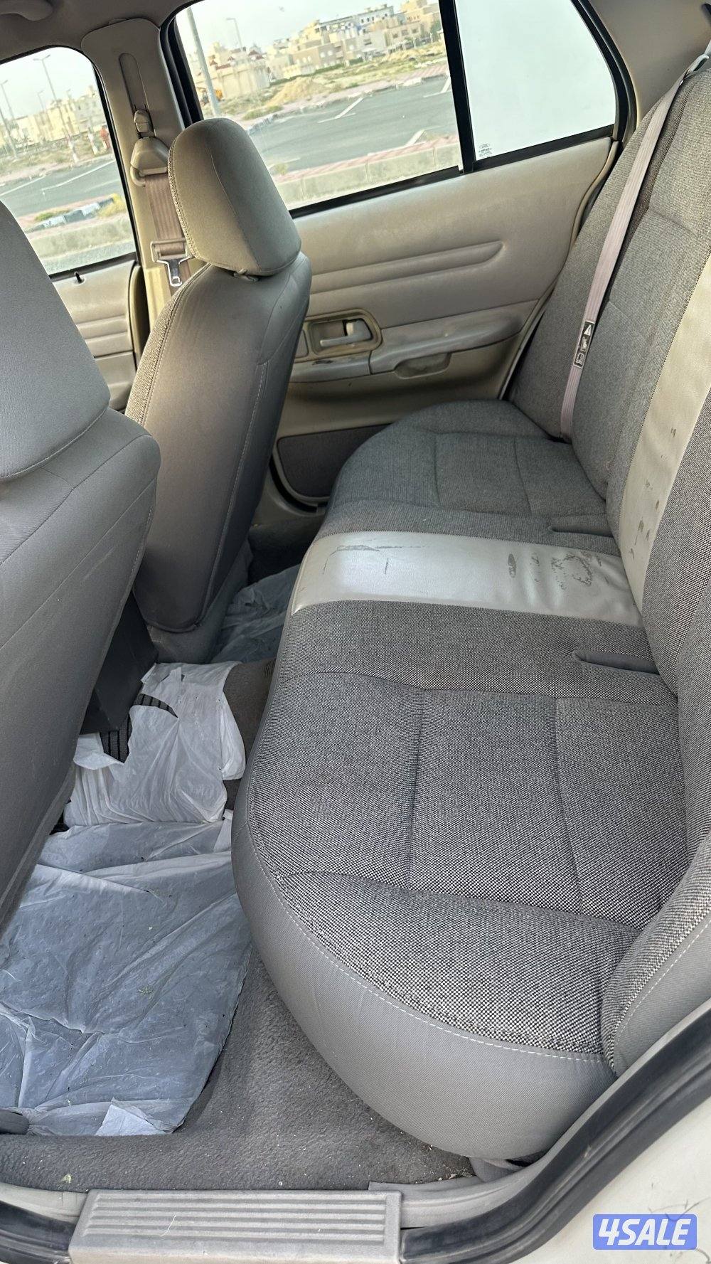 فورد فكتوريا بوليسي20013