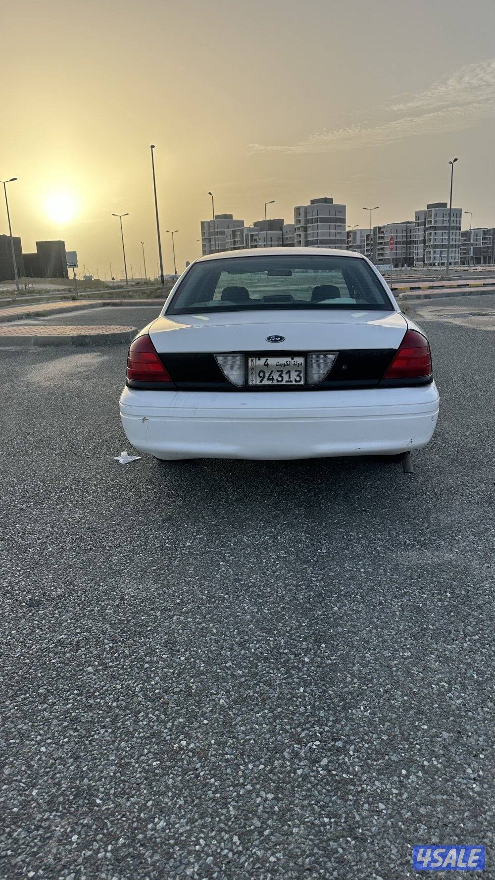 فورد فكتوريا بوليسي20016