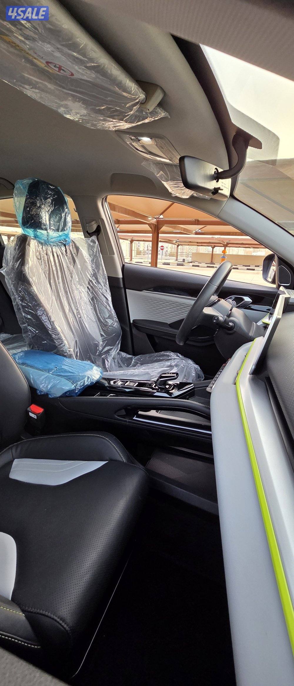 جيلي كوولراي 2025 شرط الفحص تحت الكفالة12