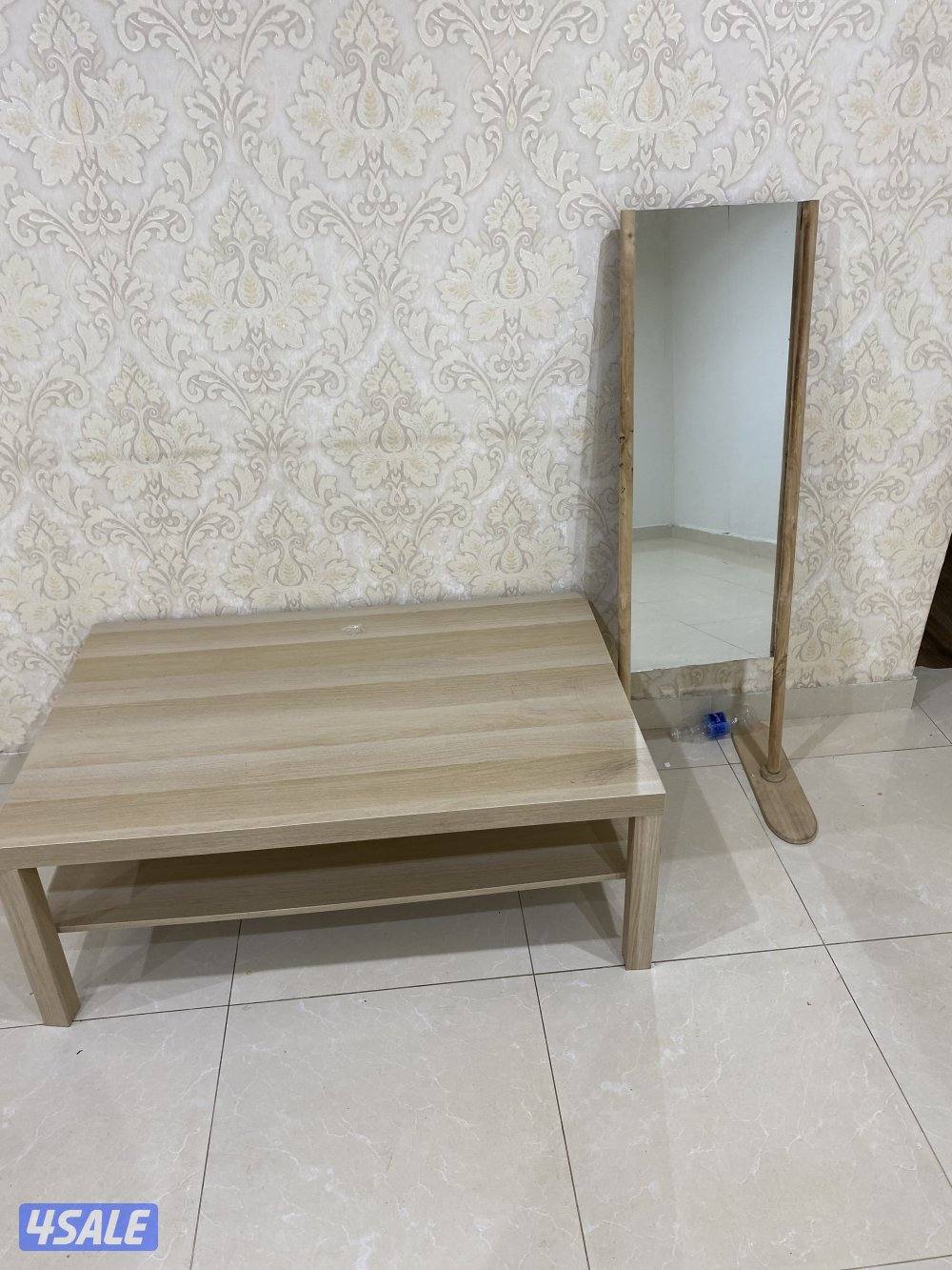 للبيع سرير مع مرتبة طاولة ومنظرة1