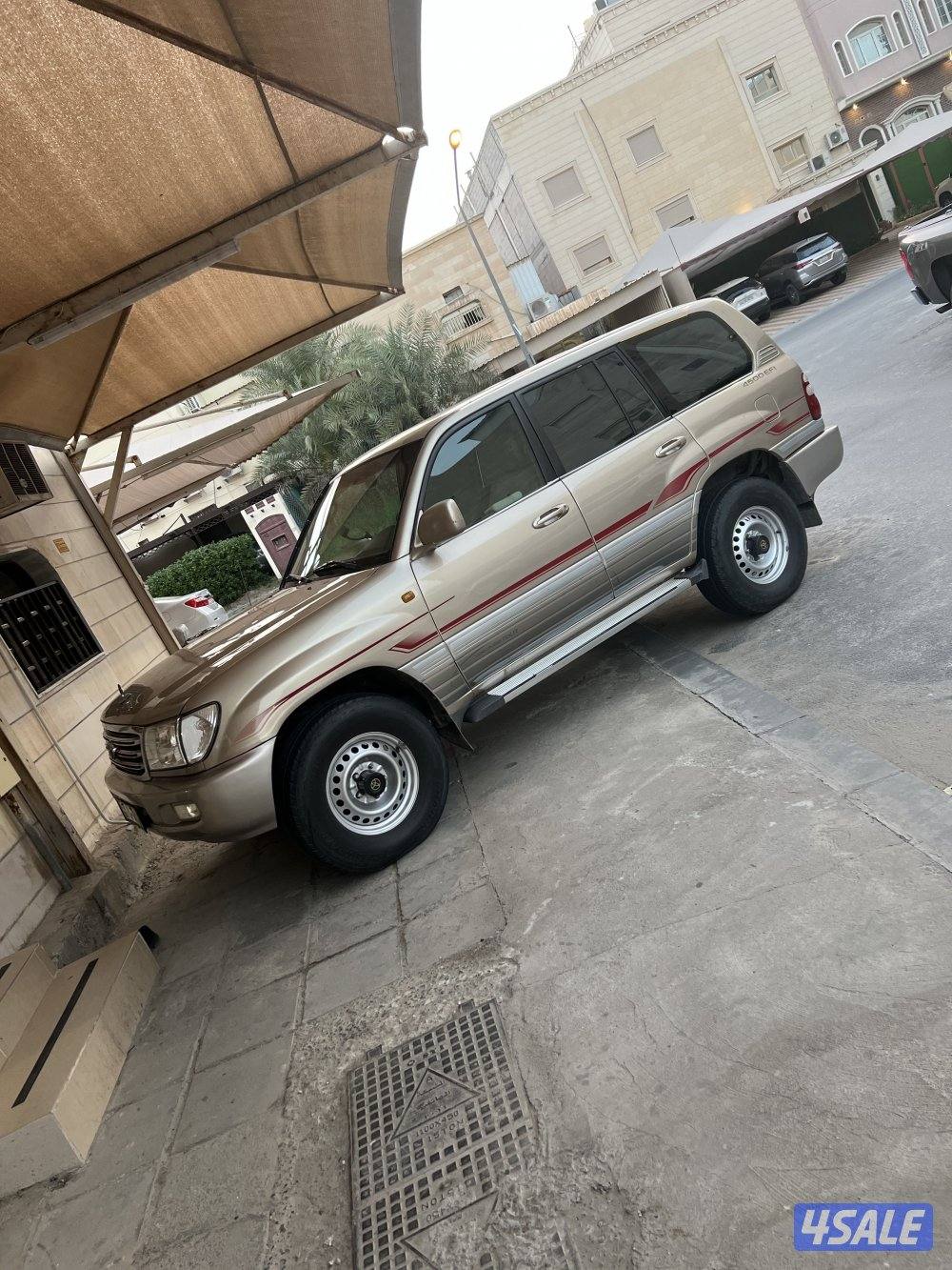 للبيع لاند محول قير عادي ٢٠٠٤ السعر ٢١٠٠0