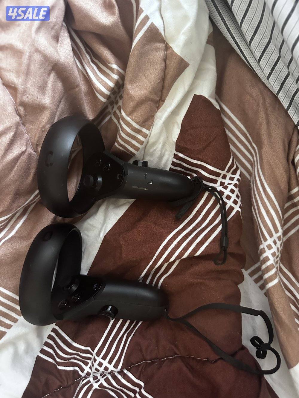 للبيع يدات ميتا كويست vr 10