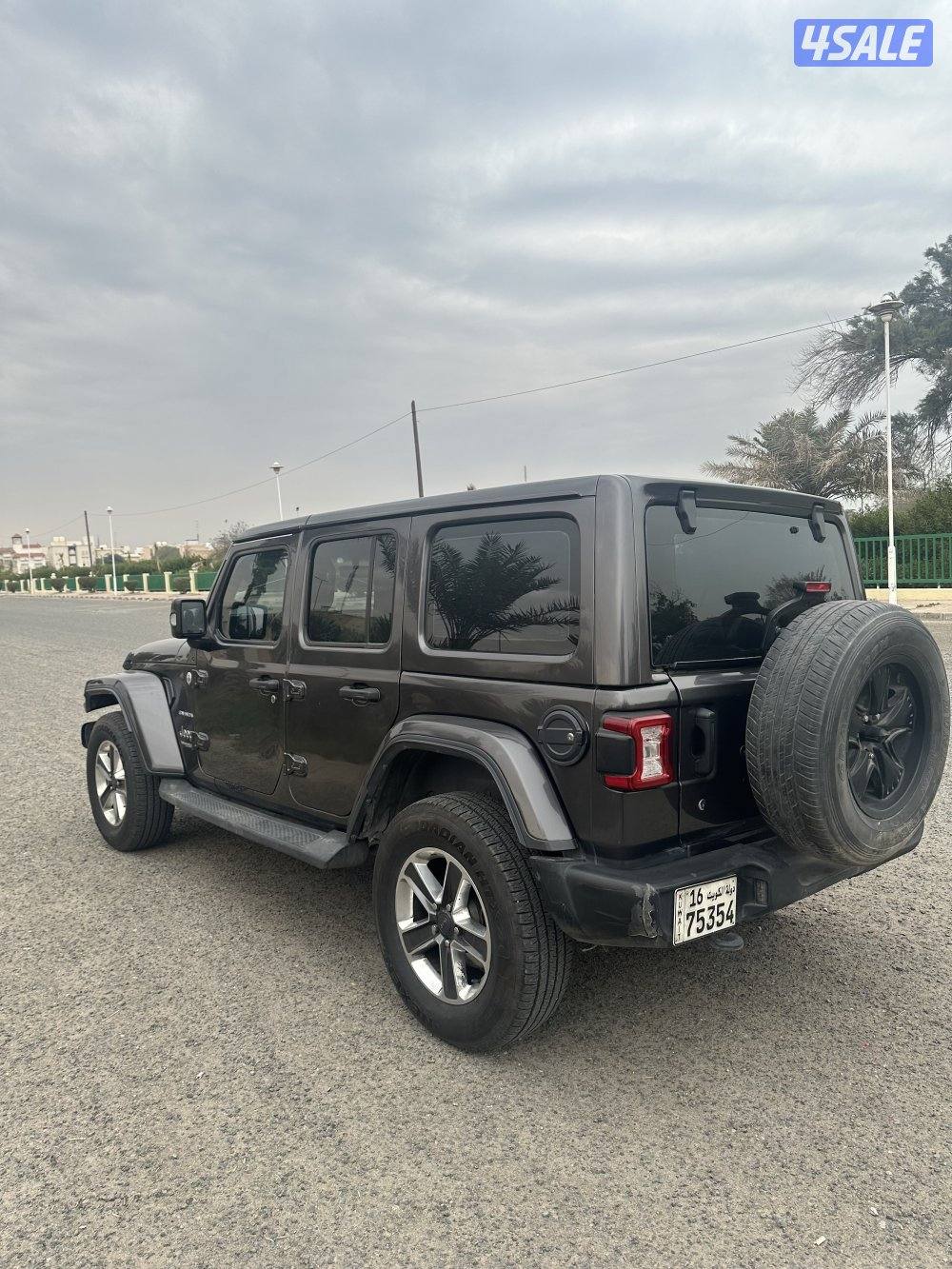 للبيع جيب رانجلر JL 20183