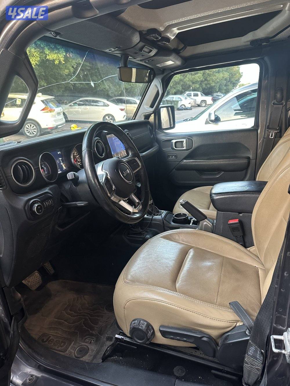 للبيع جيب رانجلر JL 20188