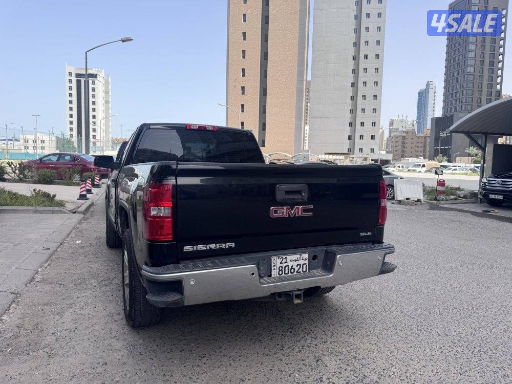 للبيع جي ام سي سييرا دبل قير موديل2017 شرط الفحص3