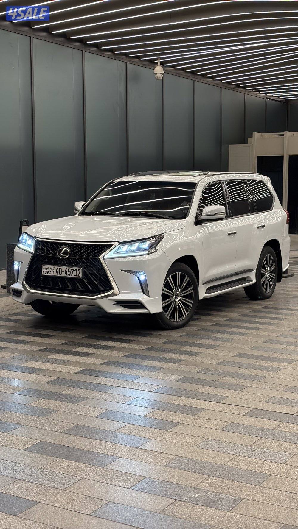 لكزس🔴 LX570 وكالة ساير🔴0