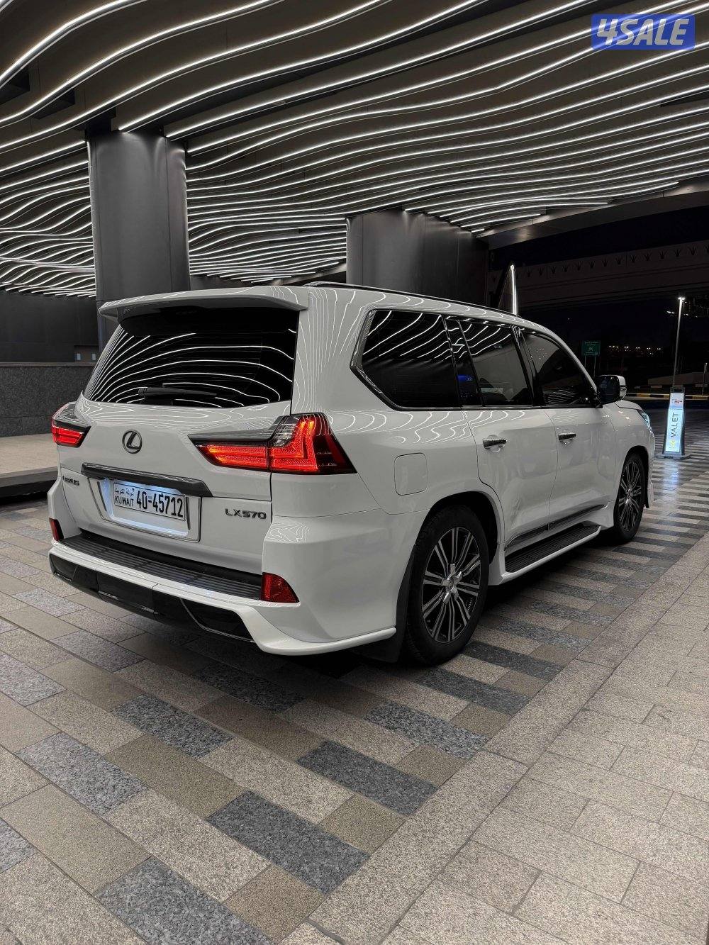 لكزس🔴 LX570 وكالة ساير🔴2