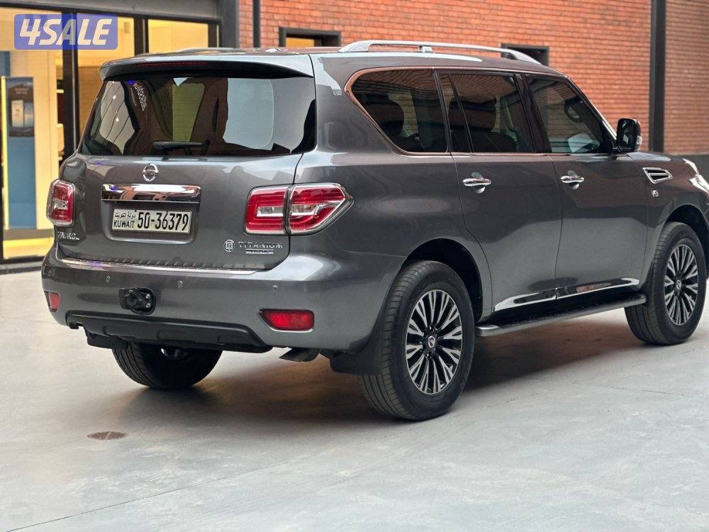 للبيع باترول ٢٠١٧ عداد ٢٥٠ الف سيرفيس وكالة منتظم شرط الفحص3