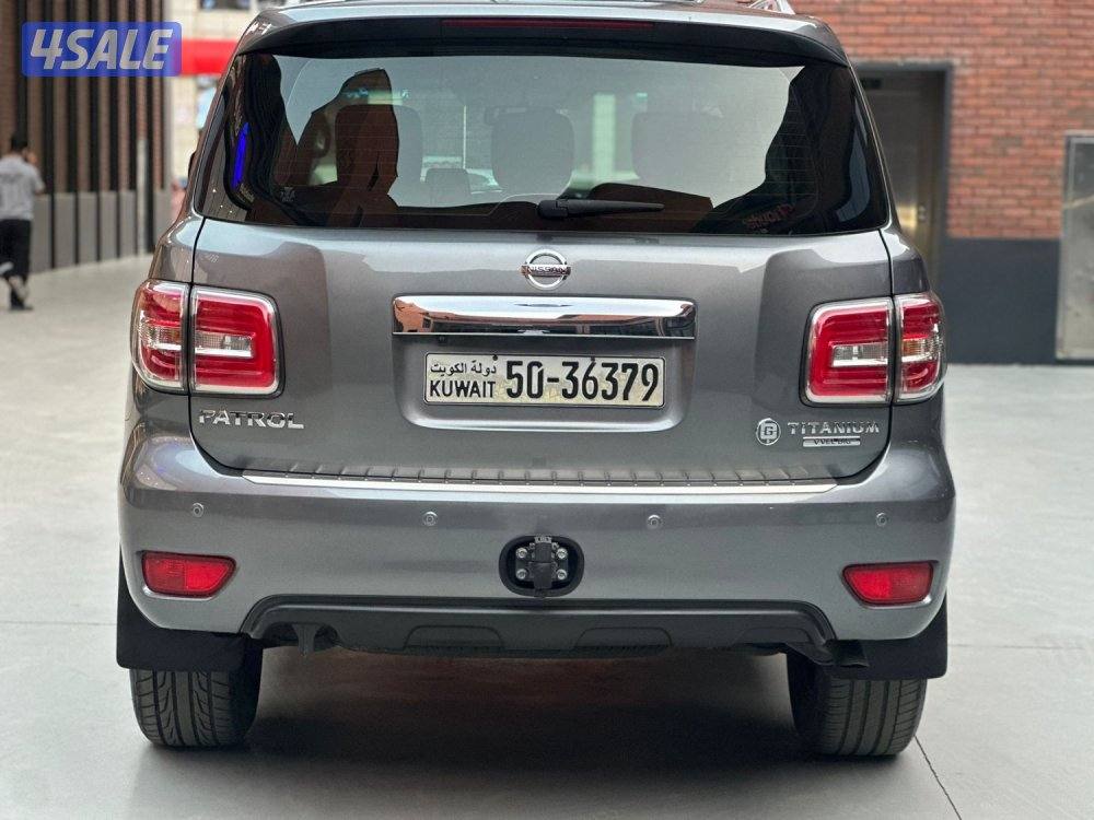 للبيع باترول ٢٠١٧ عداد ٢٥٠ الف سيرفيس وكالة منتظم شرط الفحص4