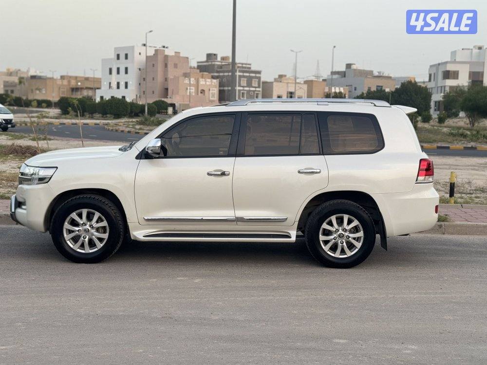 لاندكروز 20168