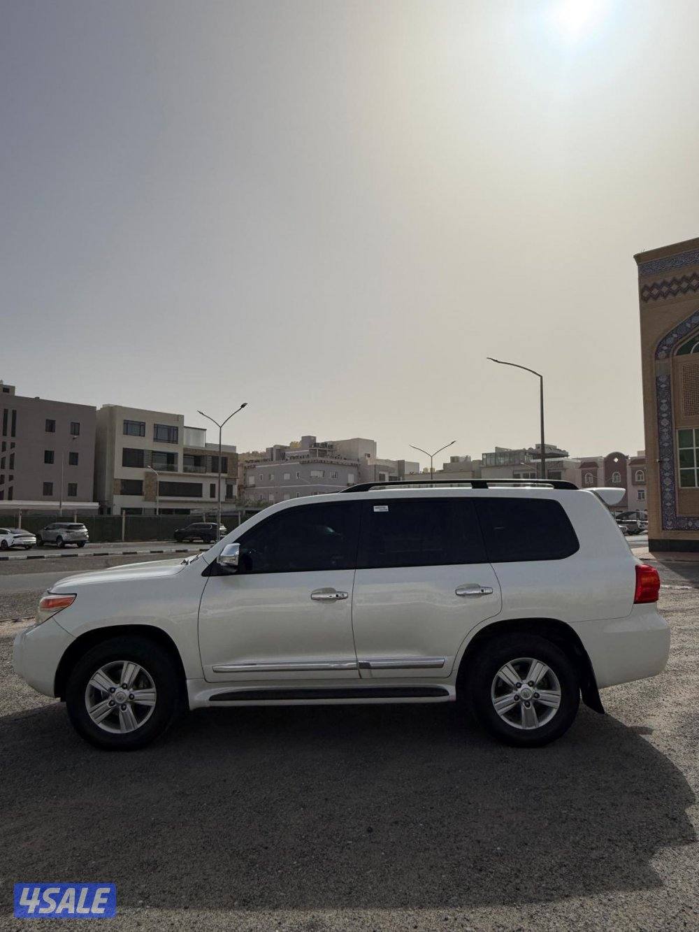 للبيع لاند كروز vxr4