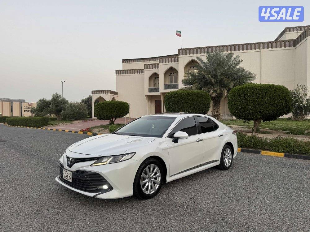 كامري ٢٠٢٠ ماشي ٢٠٠ شرط الفحص قير مكينة0