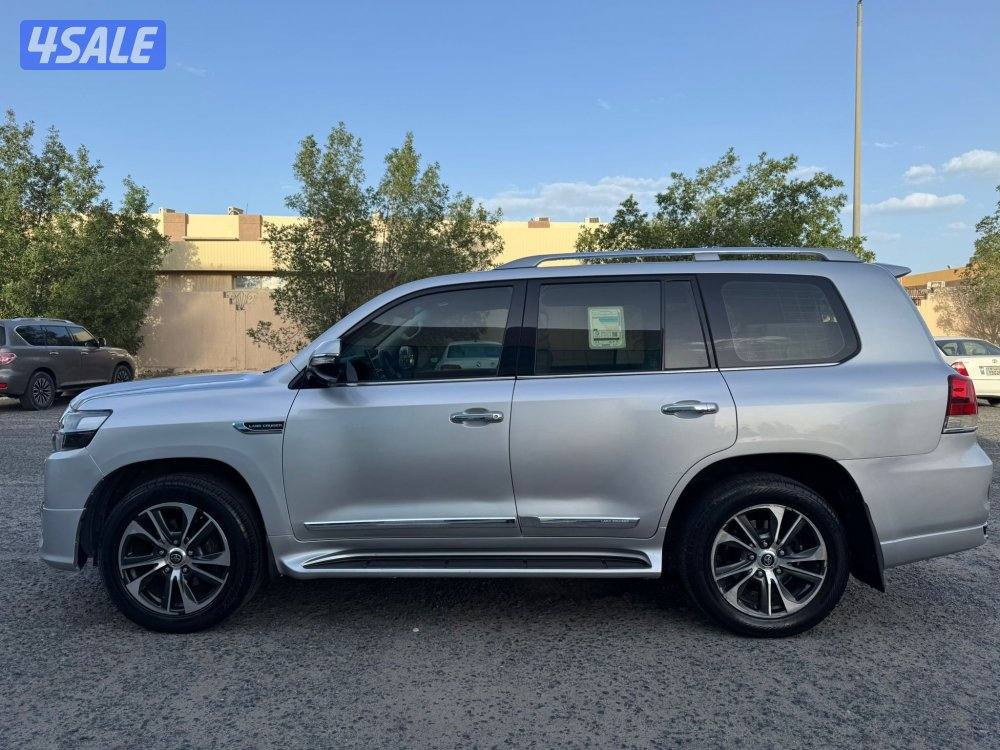 لاندكروزر توريق 20203