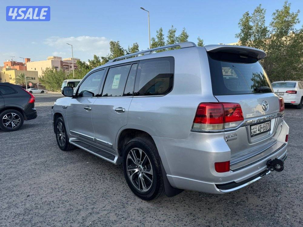 لاندكروزر توريق 20205