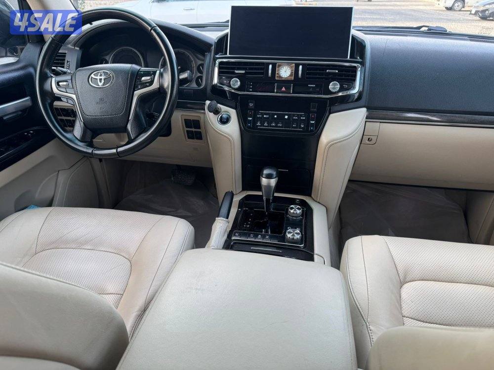 لاندكروزر توريق 20206