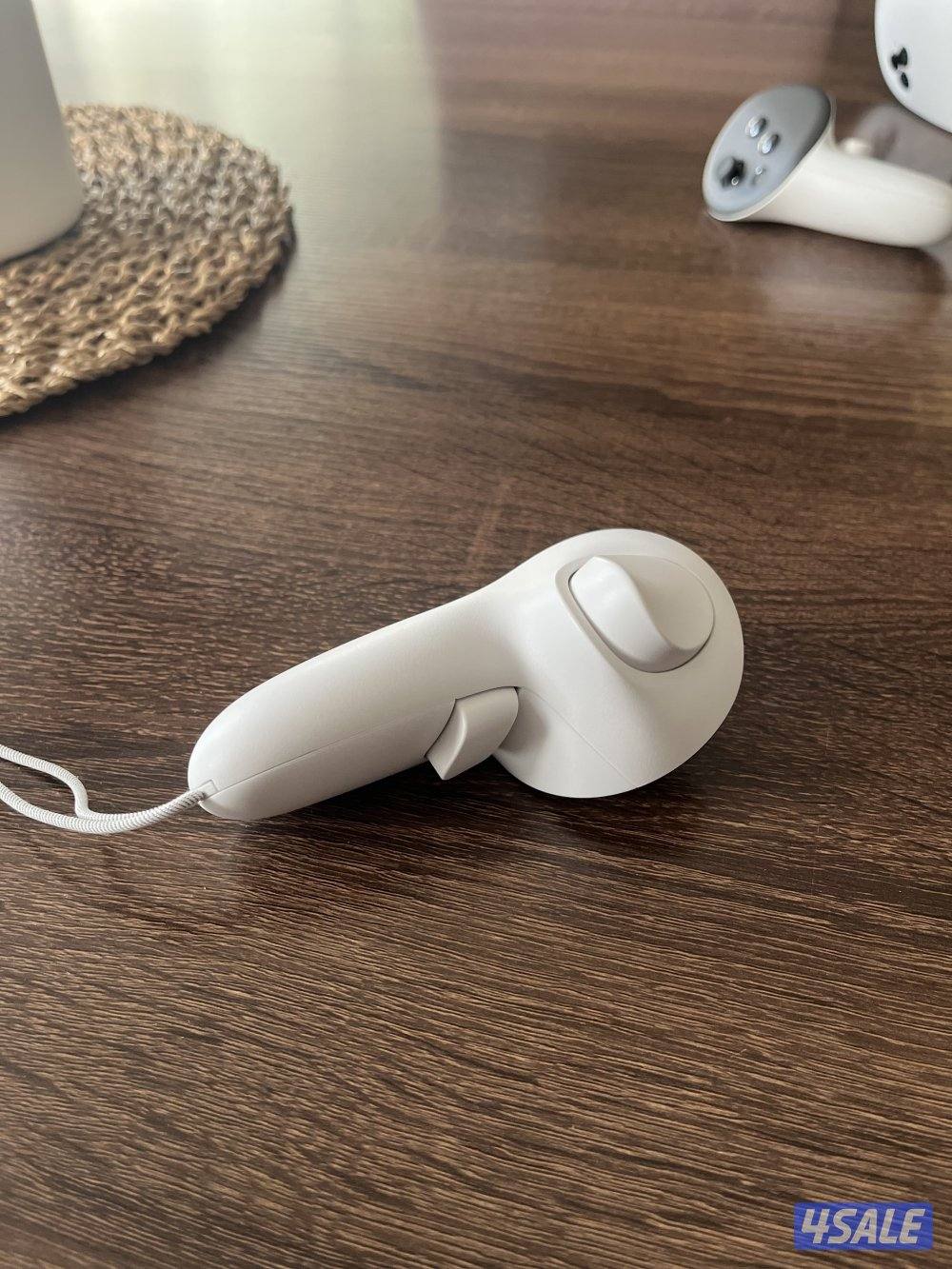 في ار ميتا كويست ٣ إس للبيع شبه جديد8