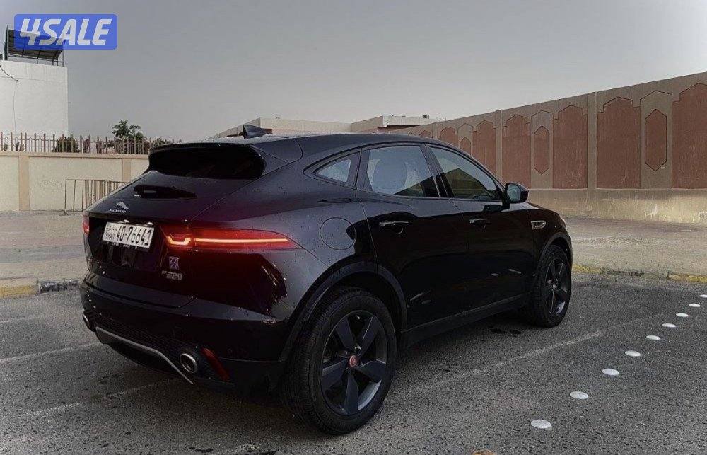 للبيع E-PACE موديل 2019 شرط الفحص قير مكينه شاصي بدي ماشي 85 ألف0