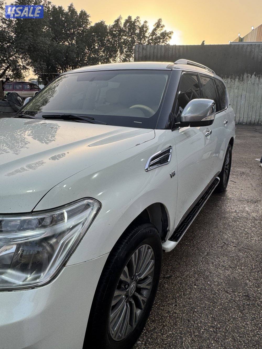 للبيع باترول كامل المواصفات مكينه الصغيره ٢٠١٢ ممشاه ٥٤١الف بيعه سريعه0