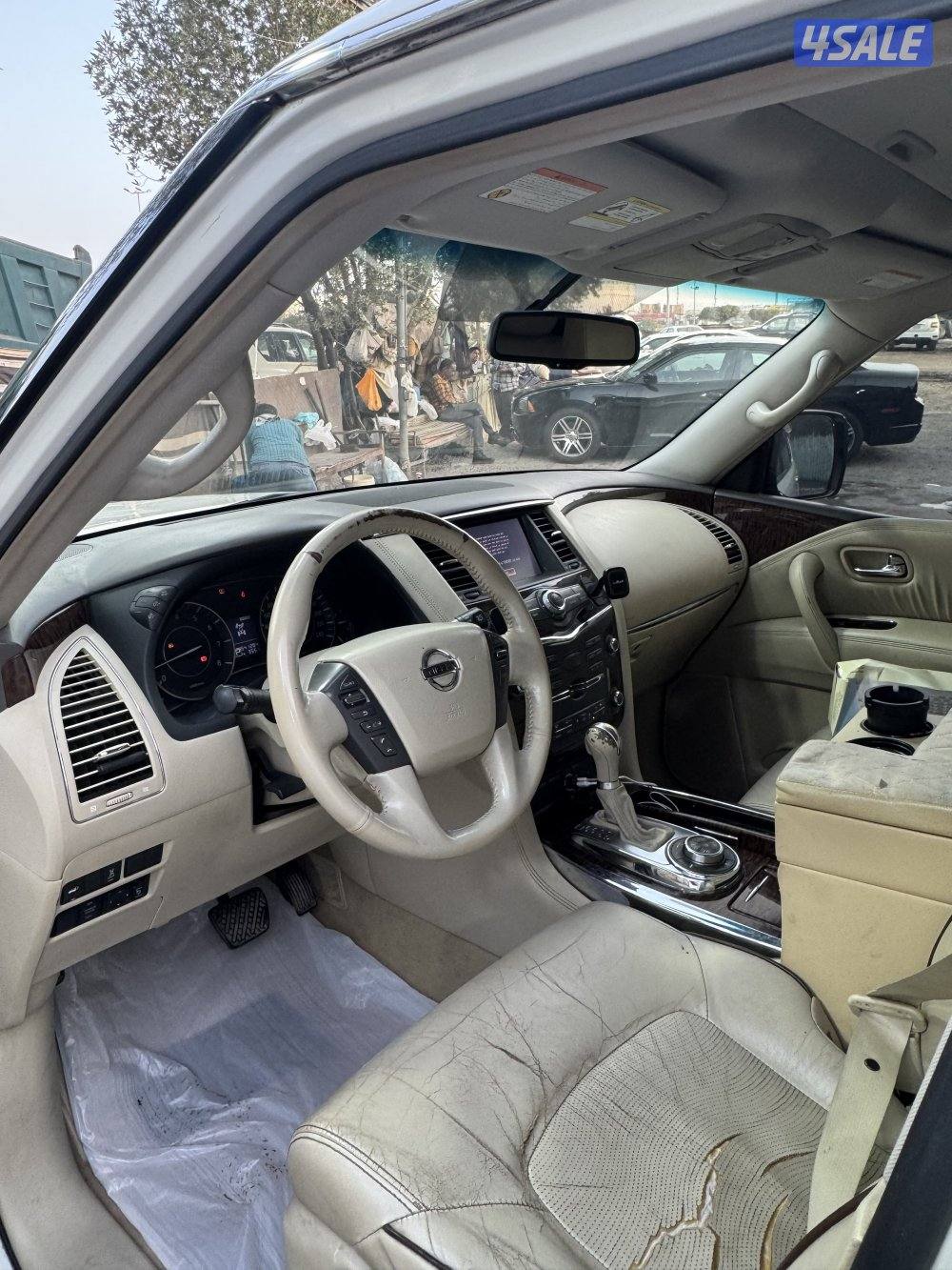 للبيع باترول كامل المواصفات مكينه الصغيره ٢٠١٢ ممشاه ٥٤١الف بيعه سريعه3