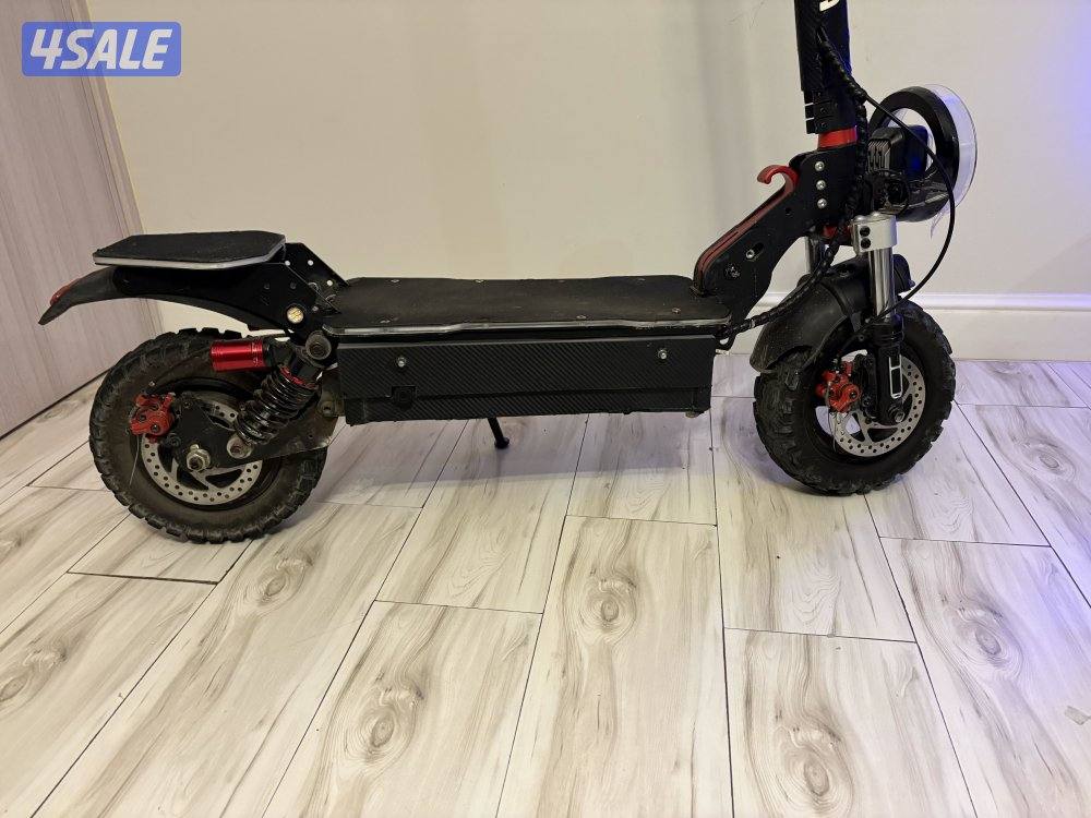 اسكوتر البيع بحاله ممتازه0