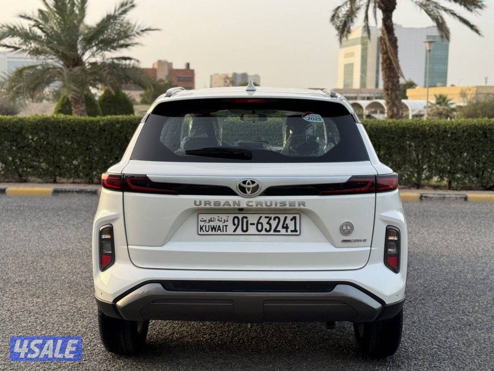 تويوتا اوربان كروز موديل 2025 بحاله الوكاله صبغ الوكاله7