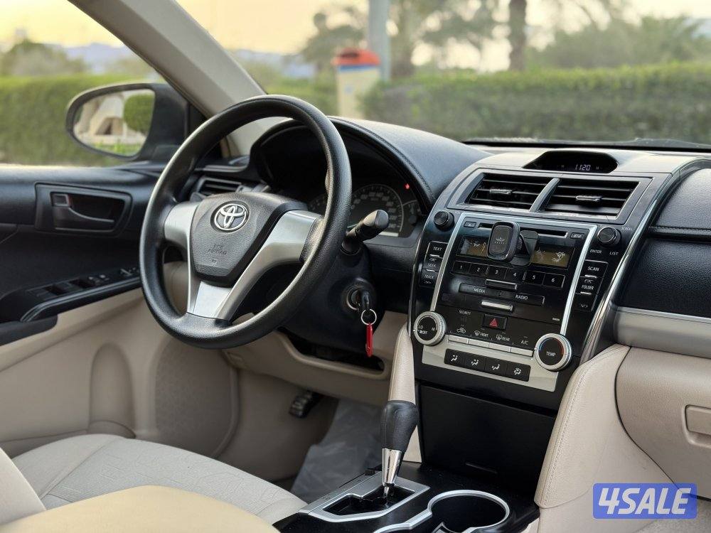 تويوتا كامري GL موديل 2013 بحاله ممتازه11