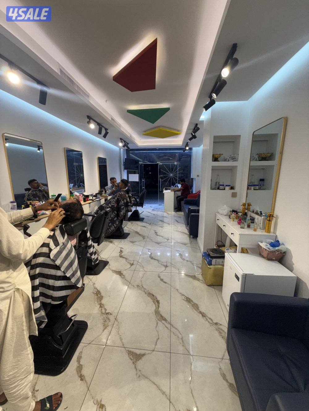 للبيع حلاق رجالي2