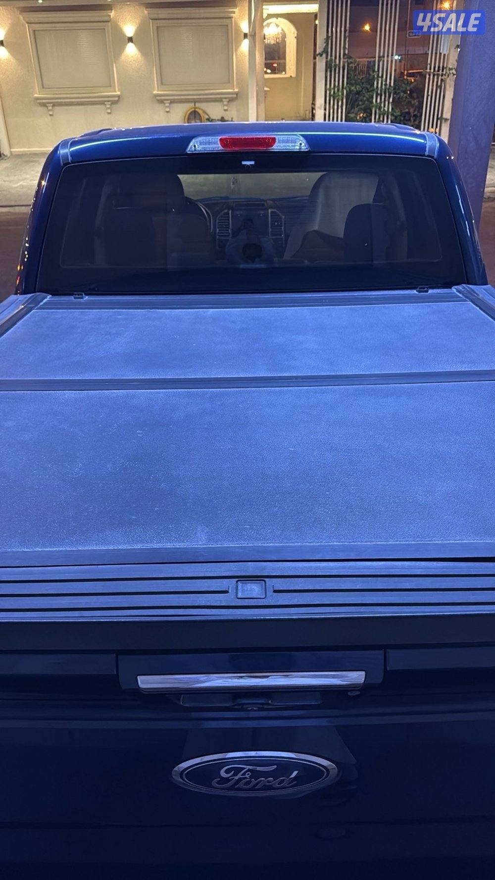 وانيت لاريت20162