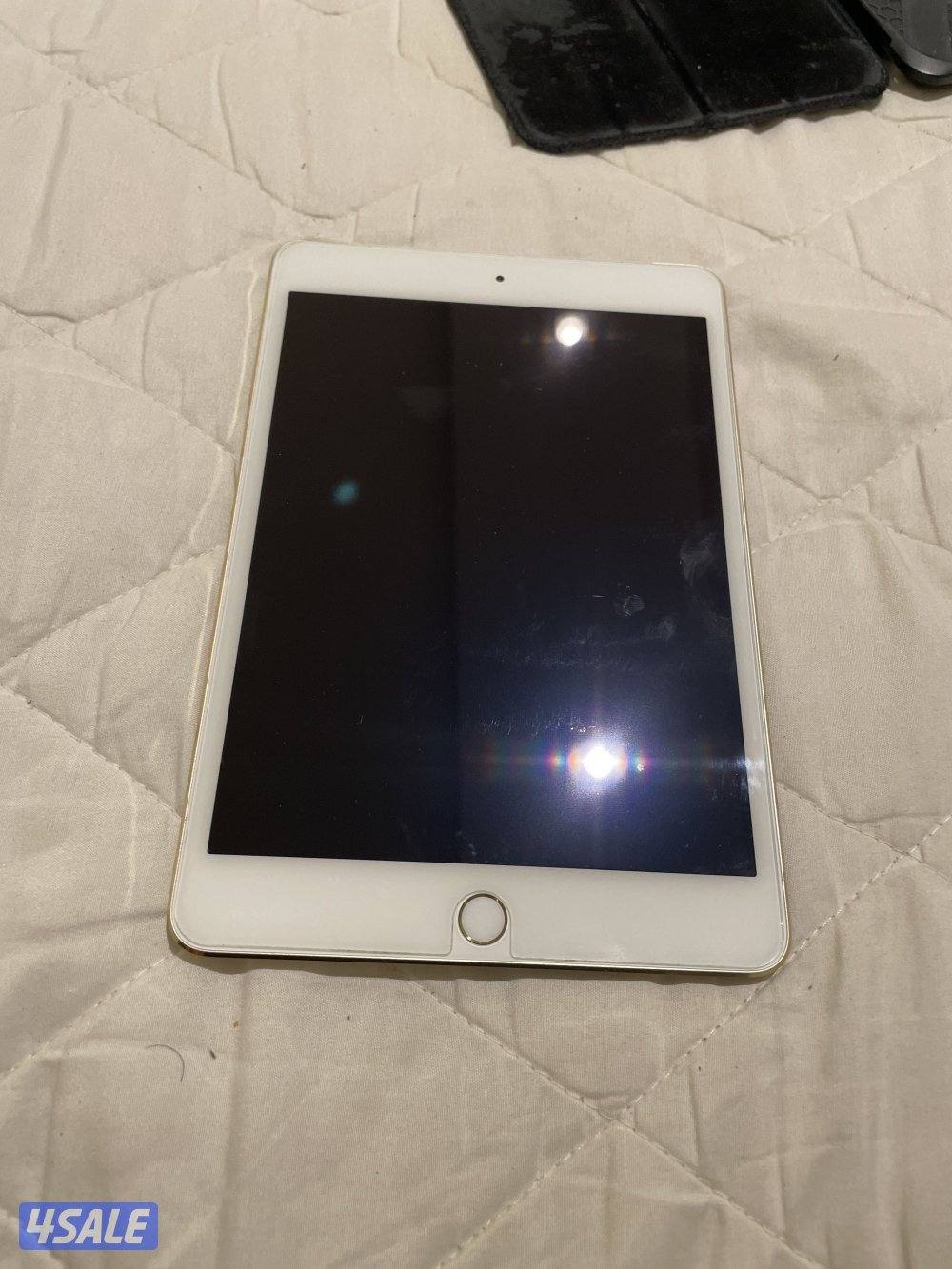 ايباد مني 4 باقي التفاصيل في أصور0