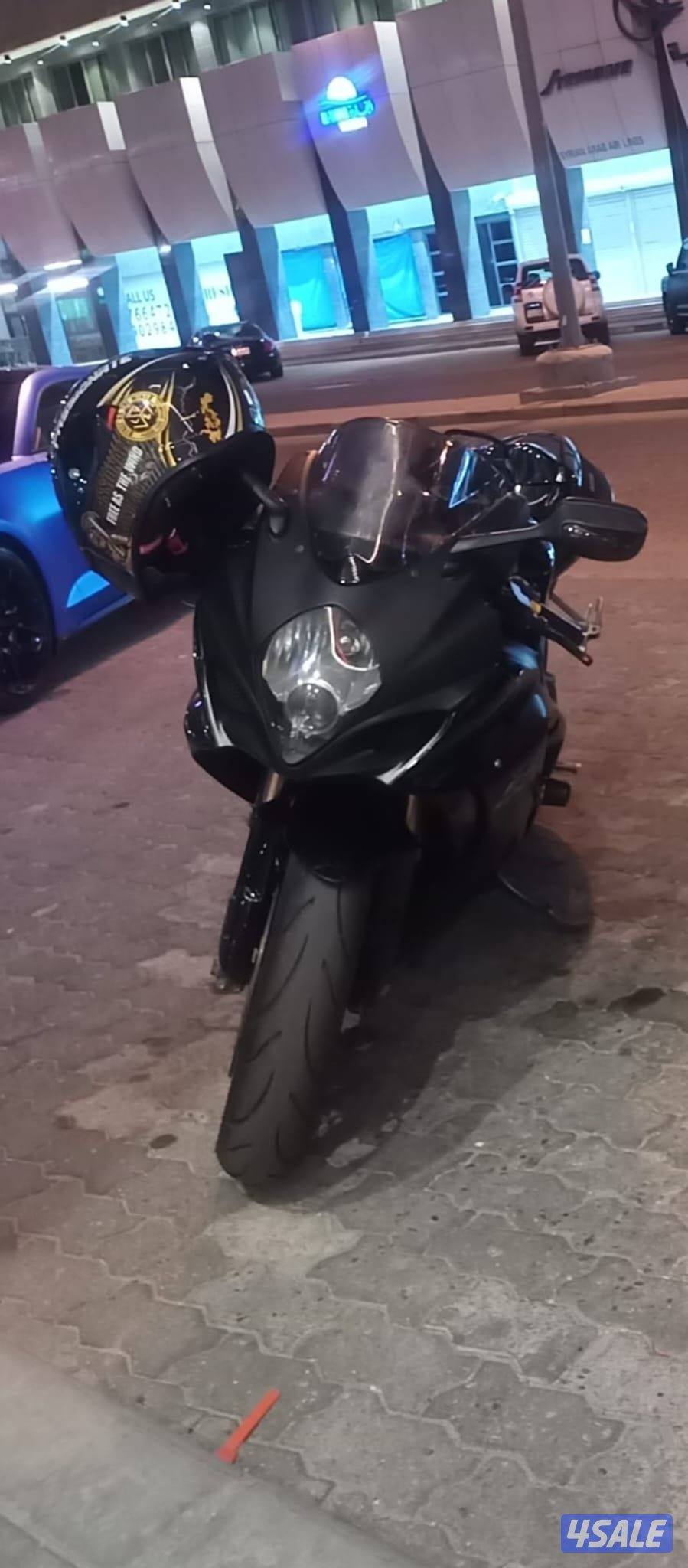 GXR (1000) سوزوكي1