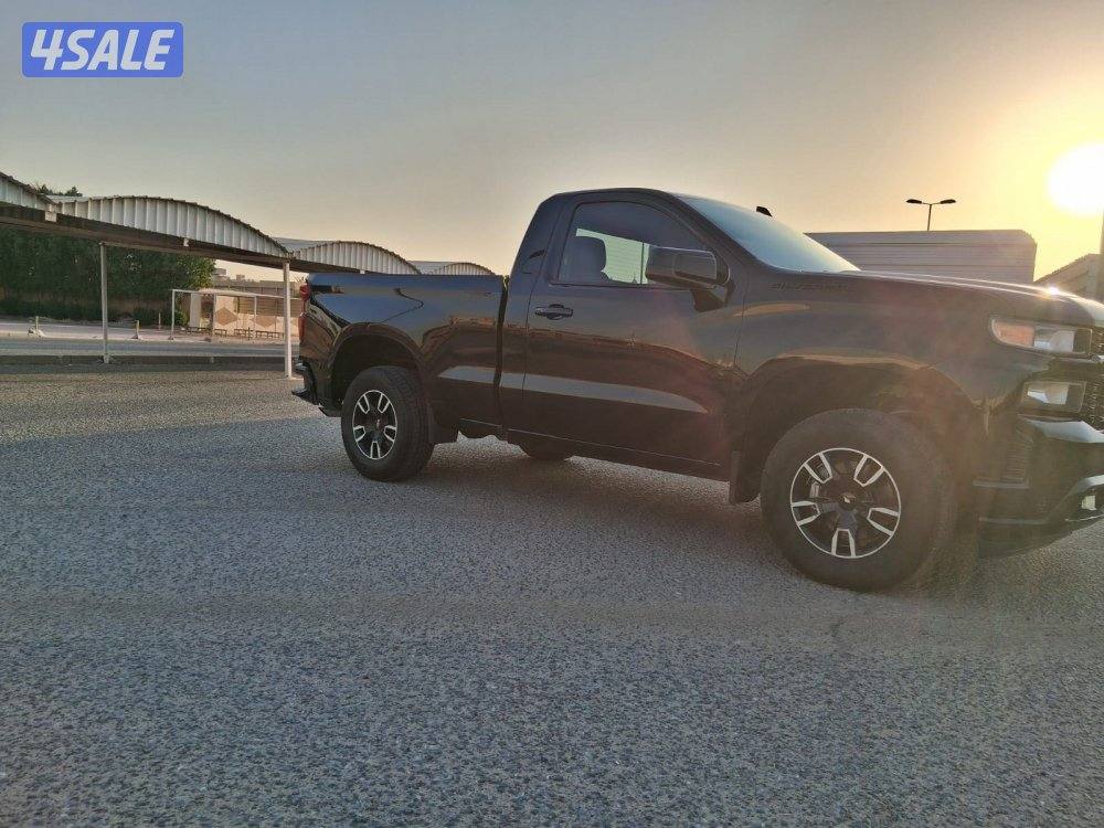 للبيع وانيت سلفرادو موديل 2021 اللون اسود شرط الفحص السعر51000