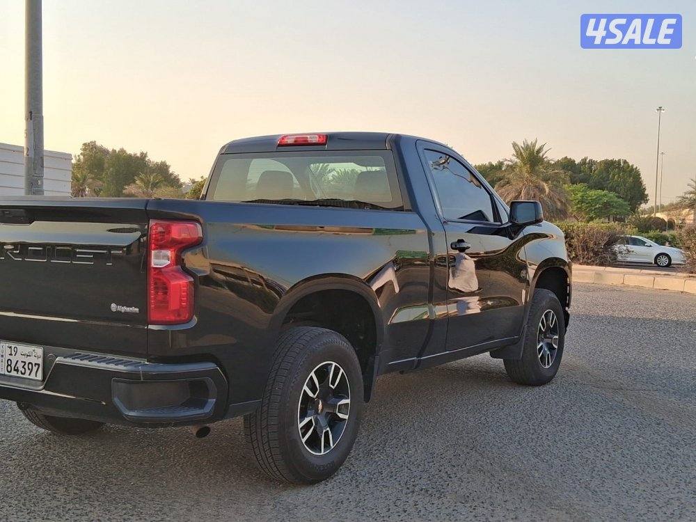 للبيع وانيت سلفرادو موديل 2021 اللون اسود شرط الفحص السعر51001