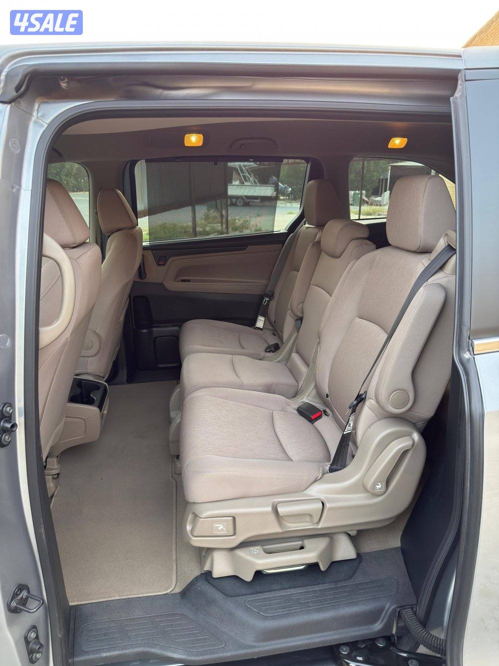 سيارة اوديسي للبيع0