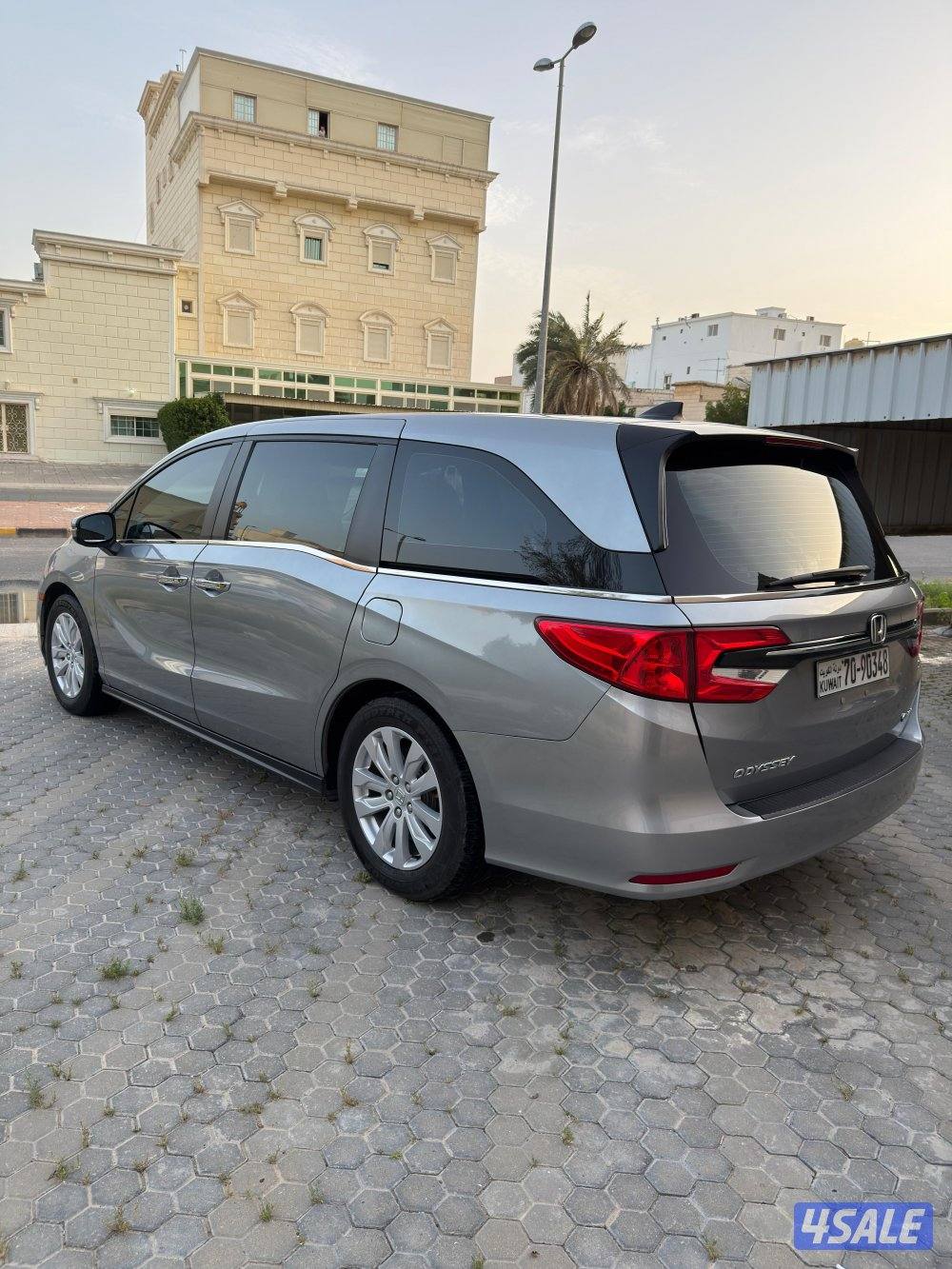 سيارة اوديسي للبيع10