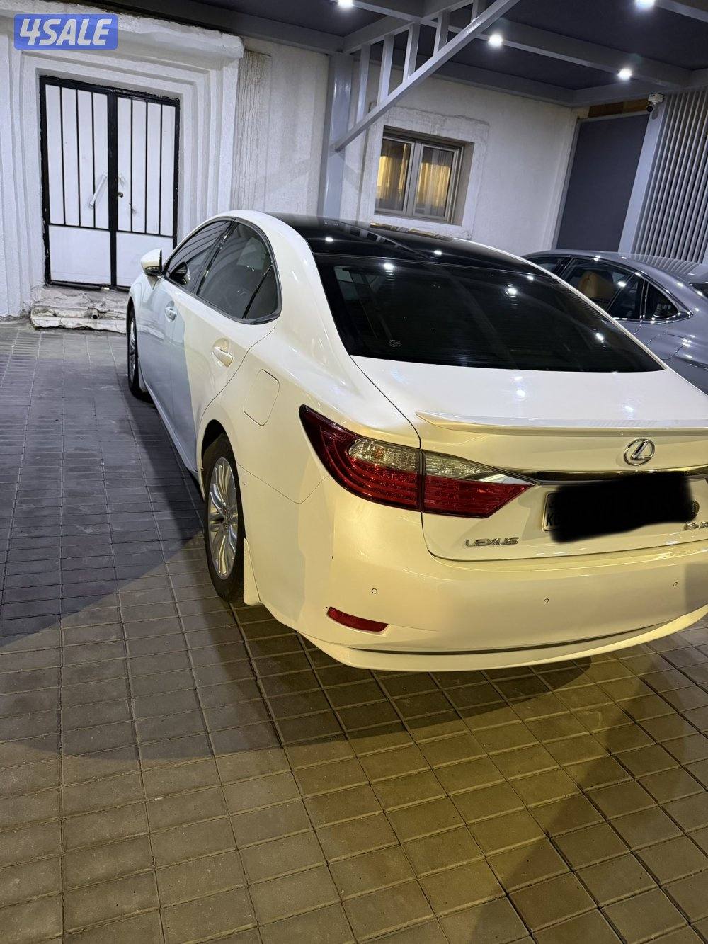 للبيع لكزس بانوراما فل الفل E S3506