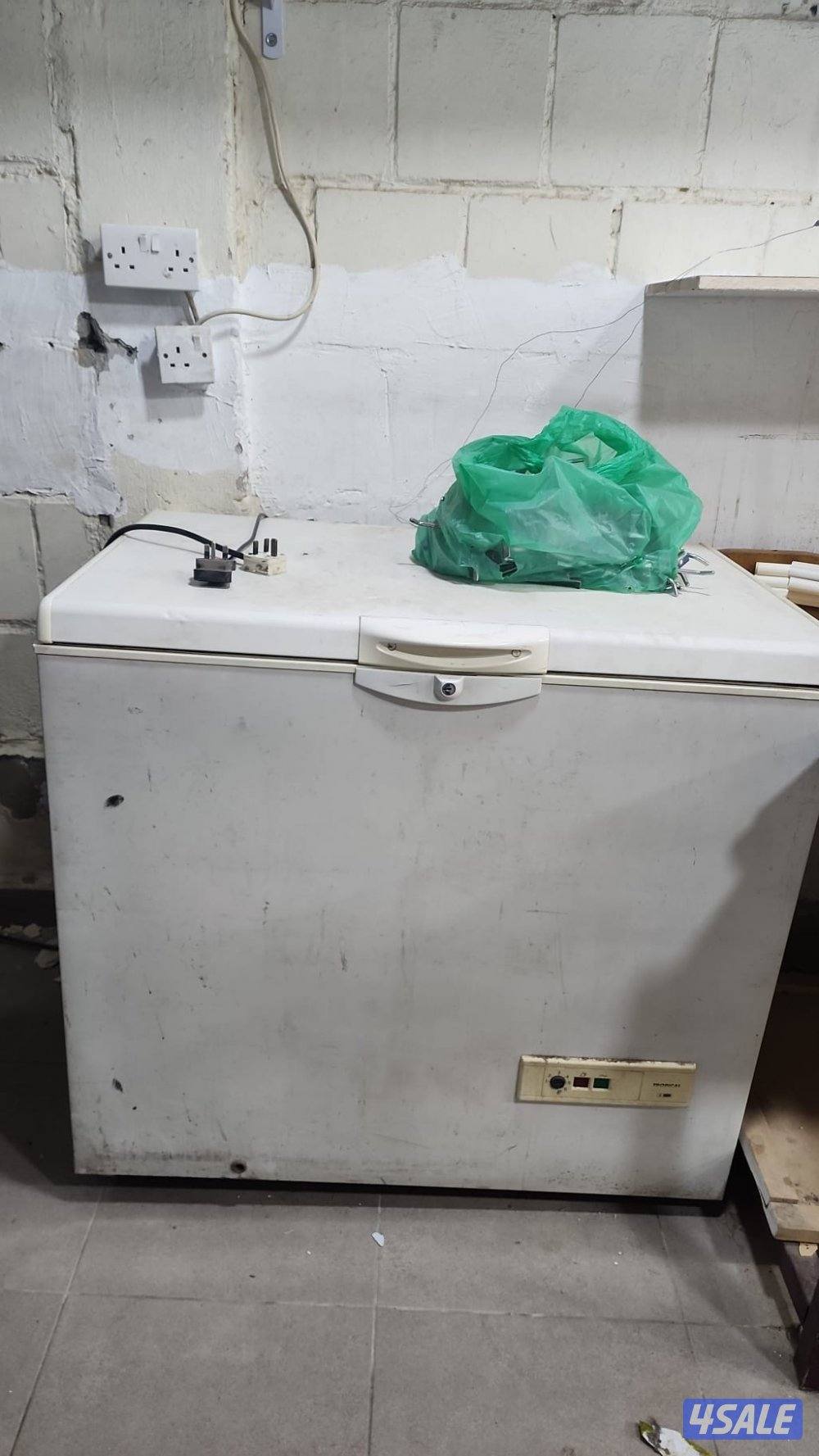 ثلاجات نظيفه استعمال خفيف شغال1