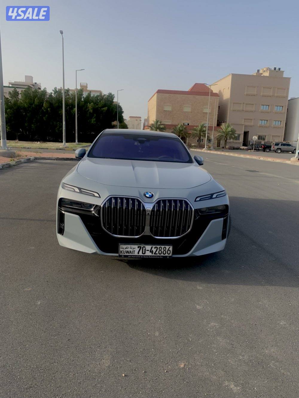Bmw735 iموديل 2023 اللون رمادي عداد 75000قابل للزياده كفالة5 سنوات2