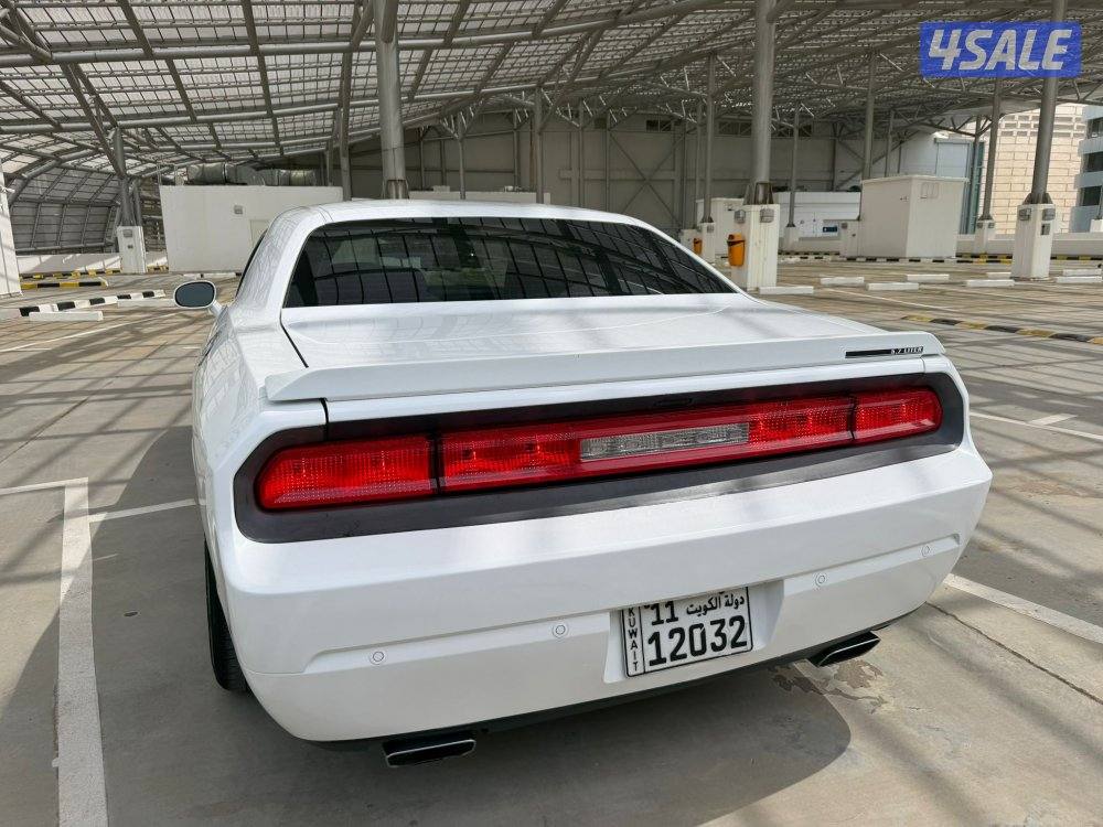 للبيع تشالنجر 2014 8 سلندر HEMI1